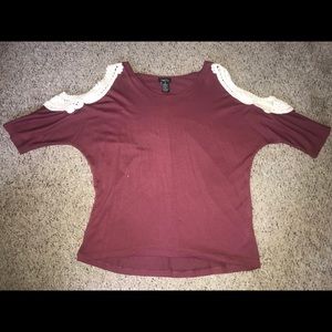 Cold Shoulder Short Sleeve T-shirt